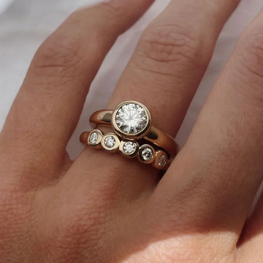 Exclusive Vintage Diamond Ring Set in Gold